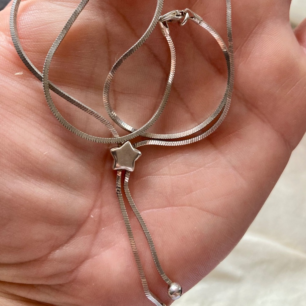 Absolutely stunning necklace